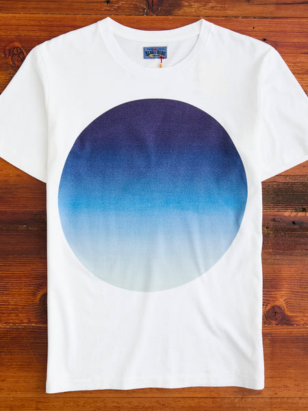 Big Circle T-Shirt in Blue Gradient