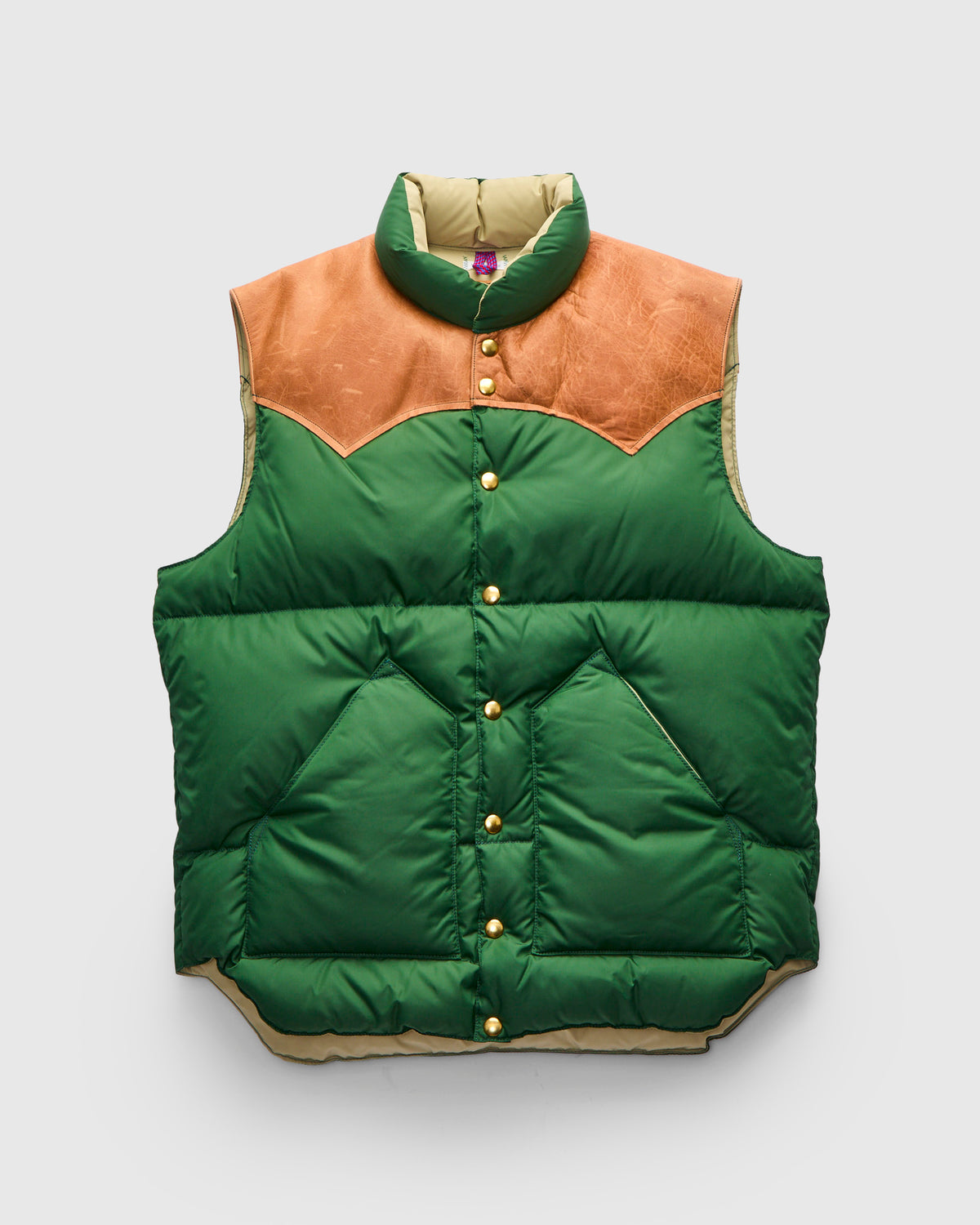 Rocky Mountain Featherbed x Warehouse Nylon Down Vest in Bottle 