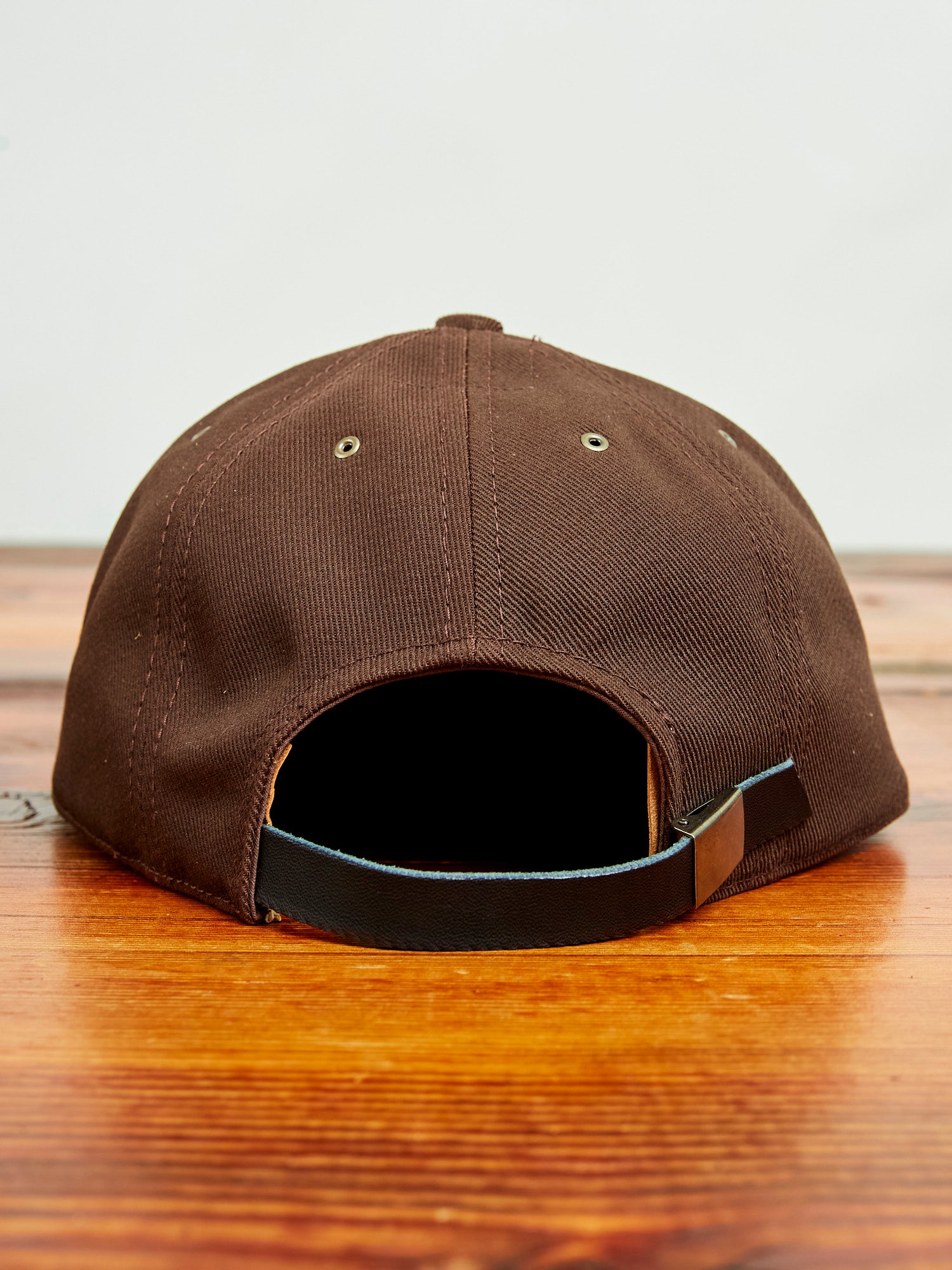 Twist Yarn Cap in Brown – Blue Owl Workshop