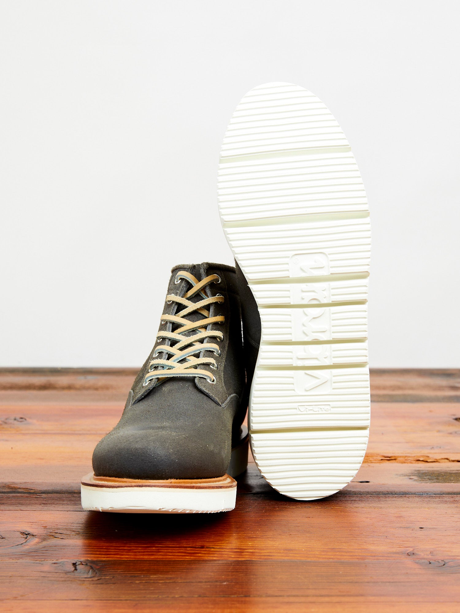 Glacier Boot 2030 in Waxed Anthracite – Blue Owl Workshop