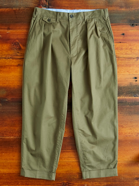 2-Pleat Twill Trousers in Olive