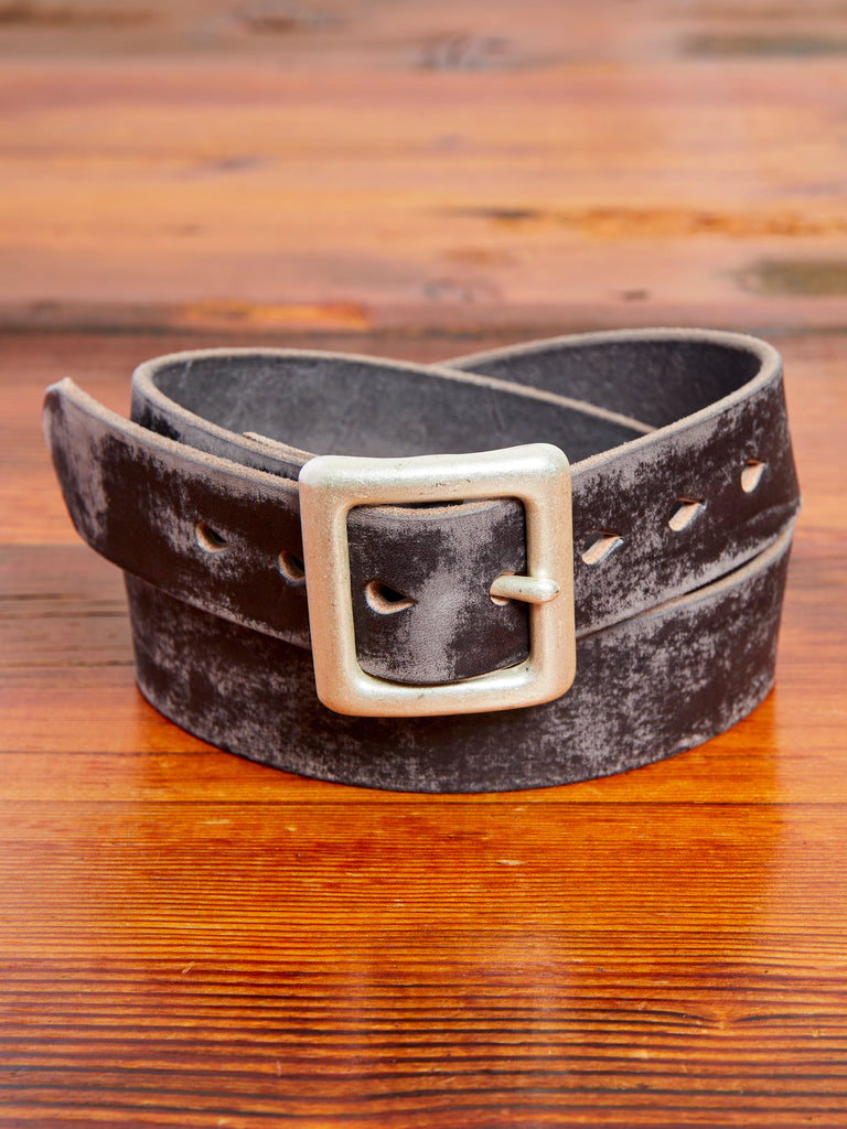 6211 Wild Leather Garrison Belt in Black