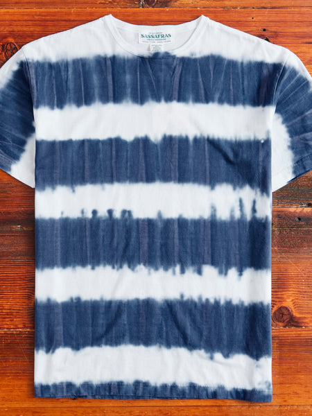 Stratum Tie-Dye Border T-Shirt in Navy