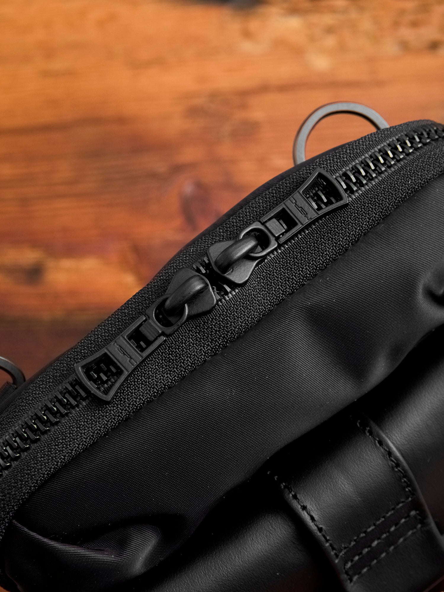 Confi Shoulder Bag in Black – Blue Owl Workshop