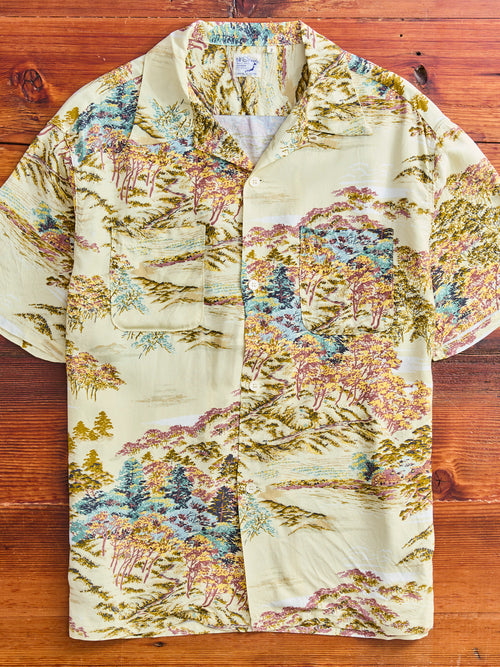 Hawaiian Vacation Shirt in Yellow Foliage