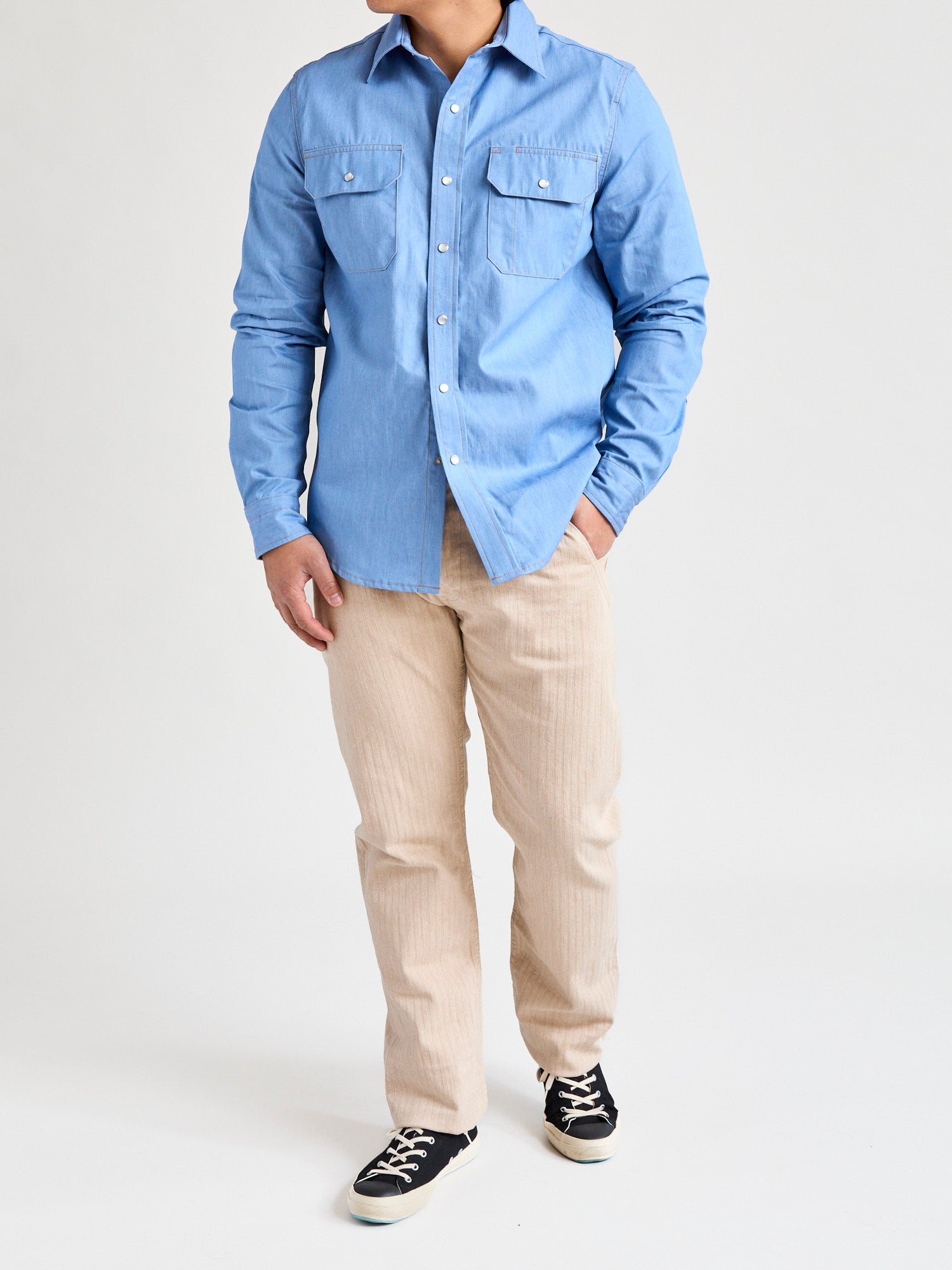 ⭐︎meguso⭐︎anuke chambray Over shirt Drover Overshirt in Light Indigo Chambray – Blue Owl Workshop