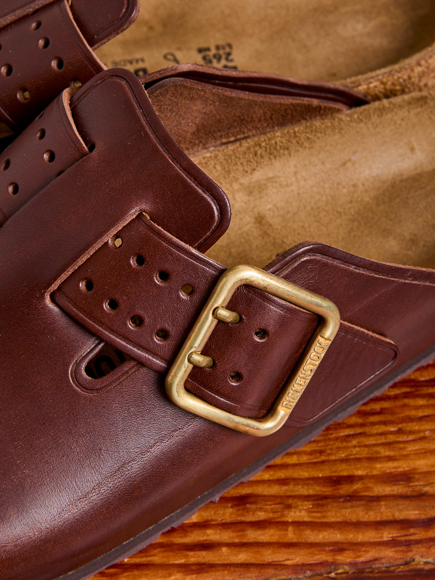 Boston Bold Clog in Roast – Blue Owl Workshop