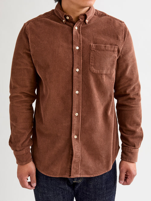 Lobo Button-Up Shirt in Brown