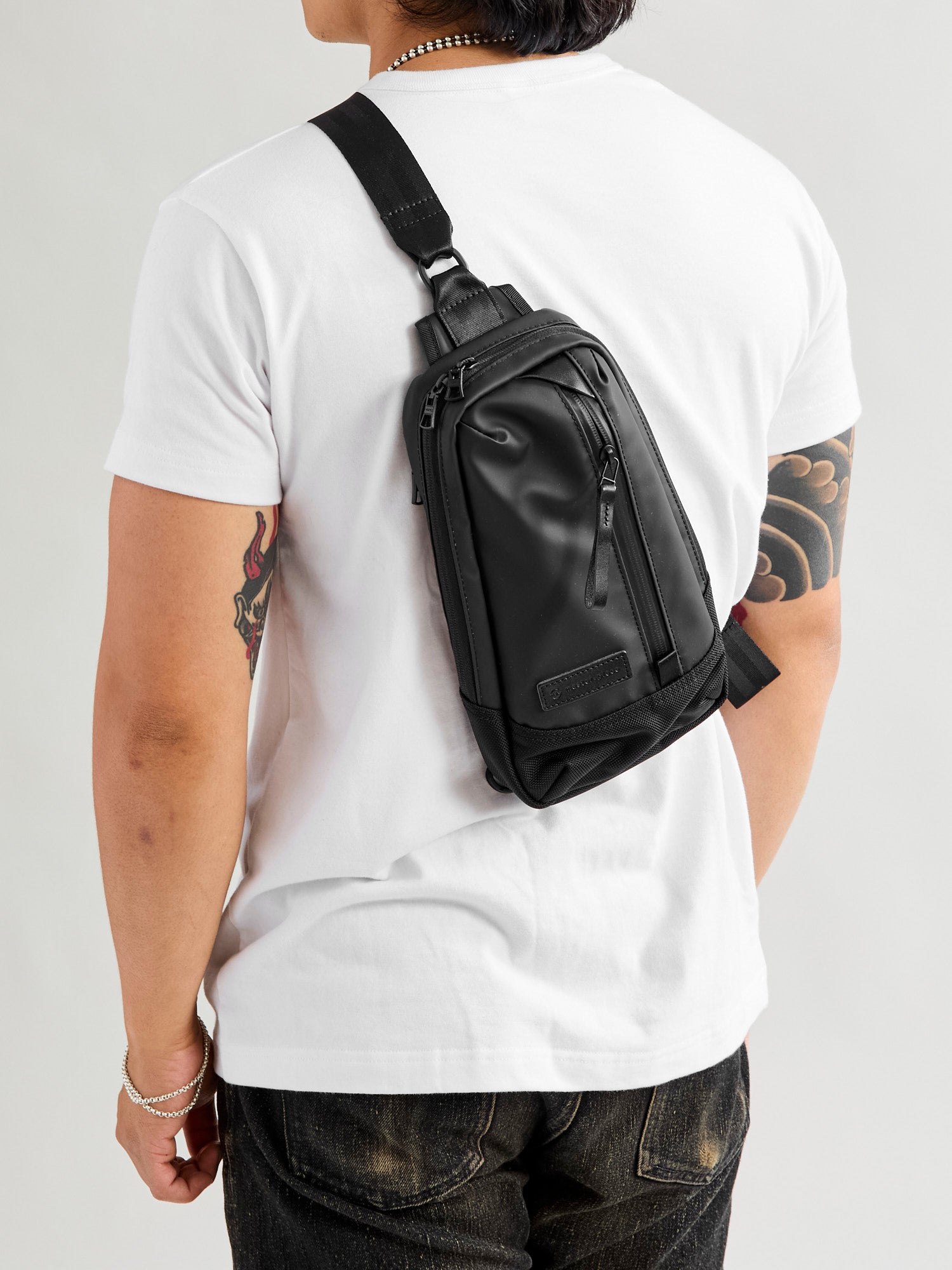 master-piece slick スリングバッグ ブラック Slick Sling Bag in Black – Blue Owl Workshop
