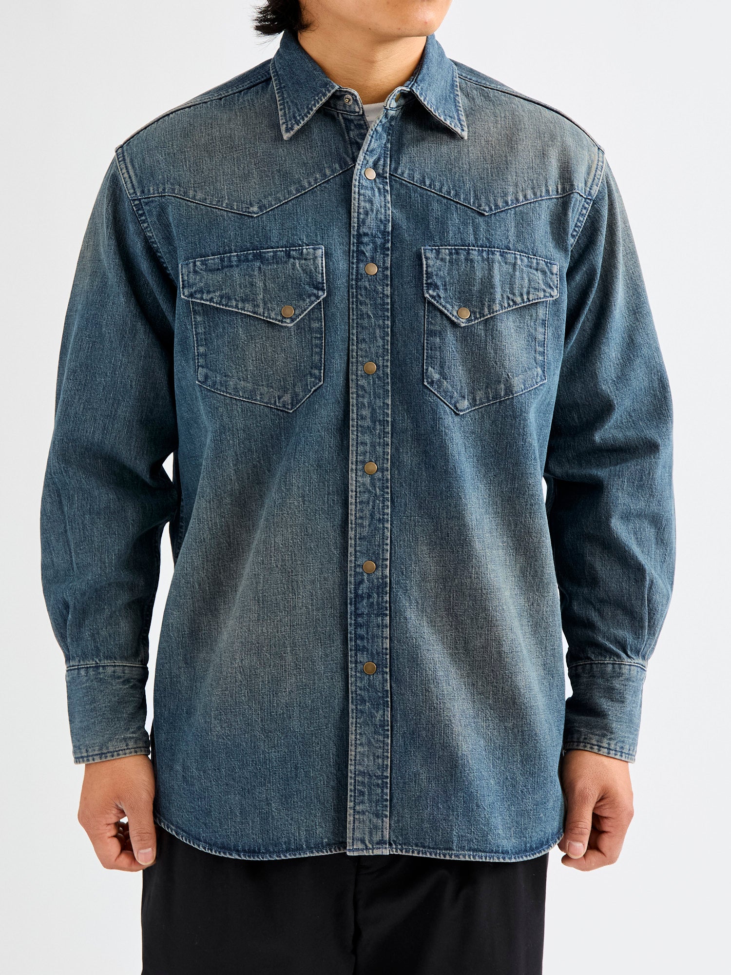 トップス Western Shirt Denim Double Dye Denim Western Button-Down Shirt in Indigo-Camel Double Dye – Blue