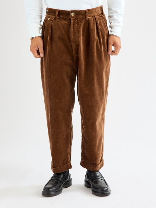 2-Pleat Corduroy Trousers in Golden Brown