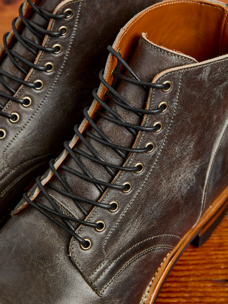 Service Boot DCT 2040 in Asfalto Lucida Horsebutt