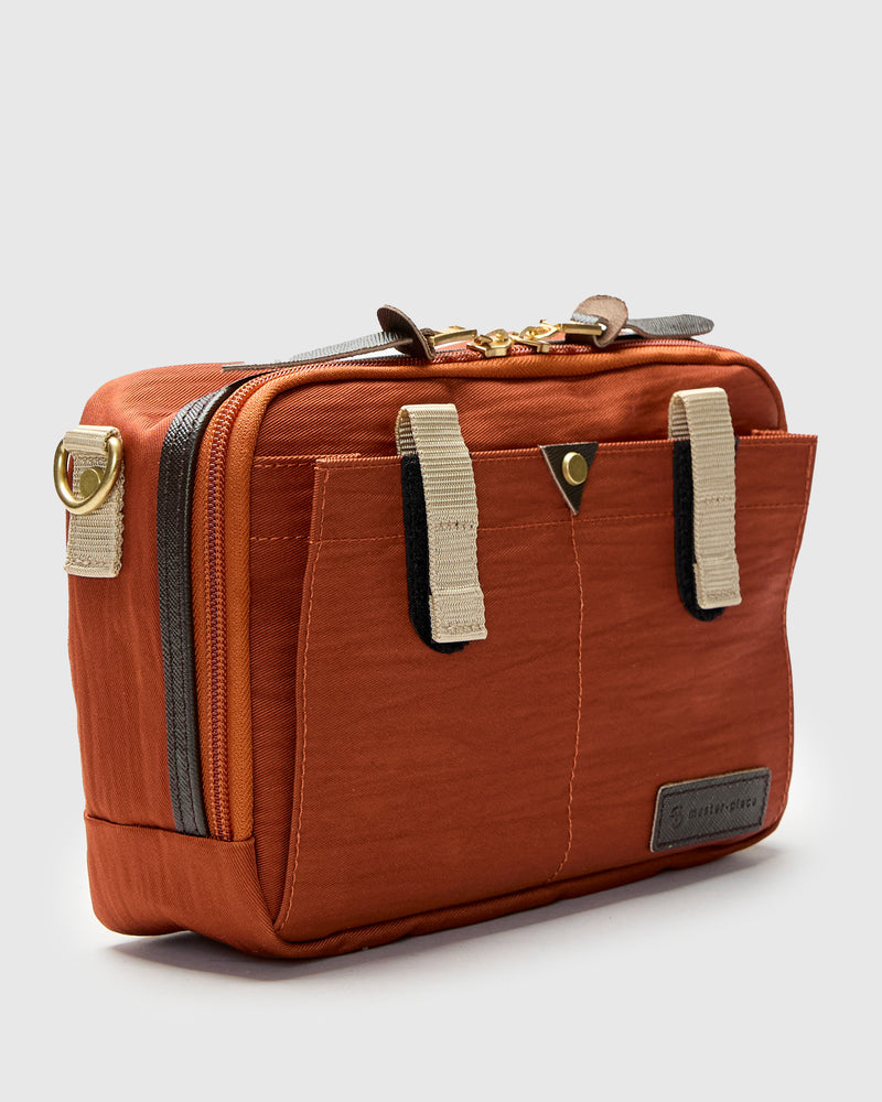 Link Shoulder Bag v2 in Orange