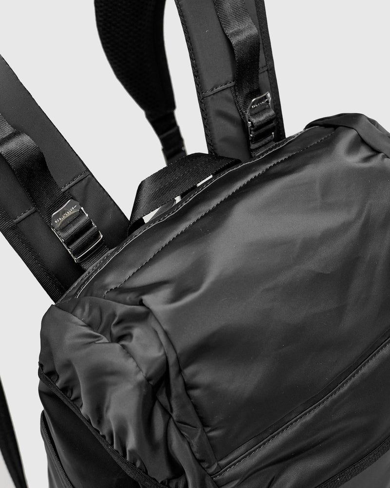 Lightning V2 Backpack in Black