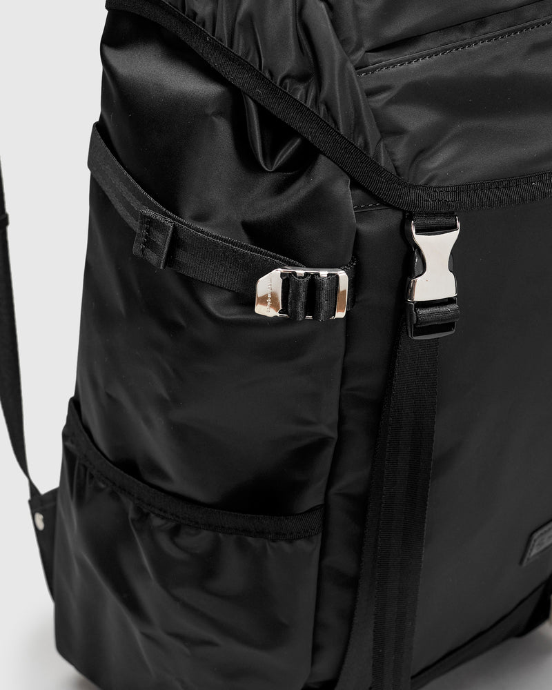 Lightning V2 Backpack in Black