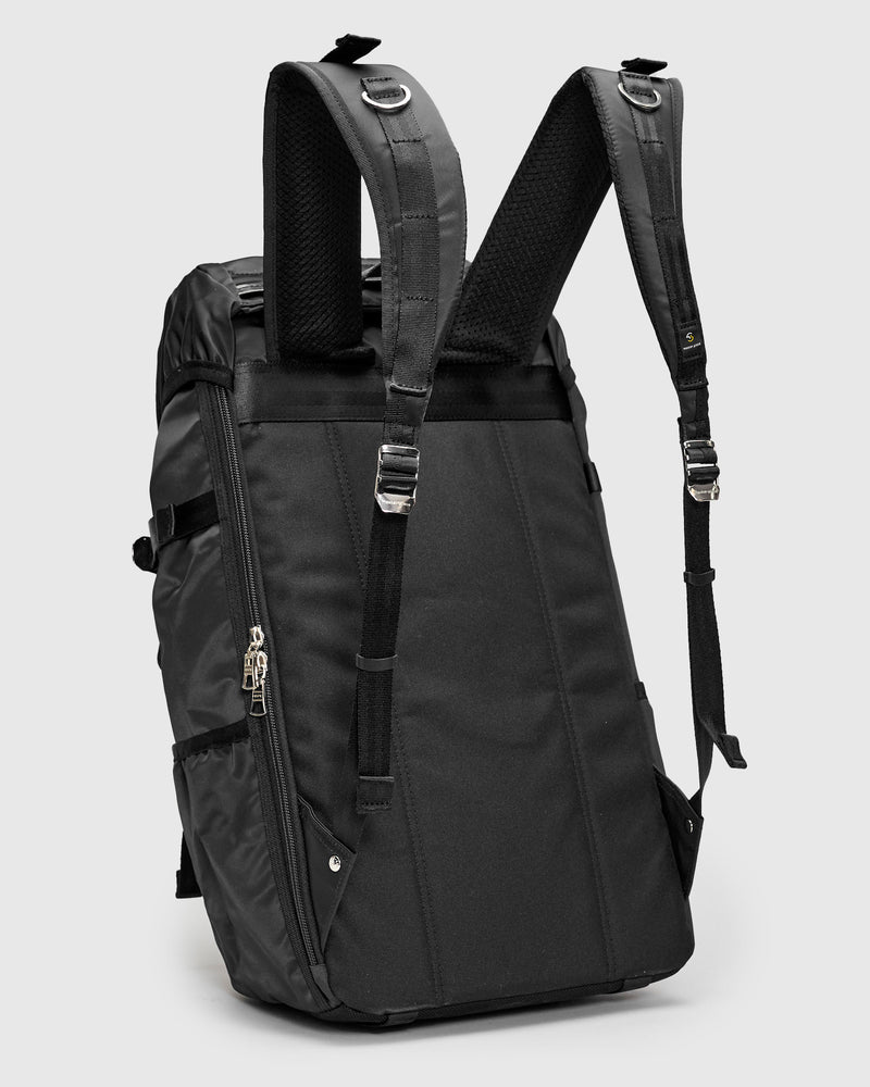 Lightning V2 Backpack in Black
