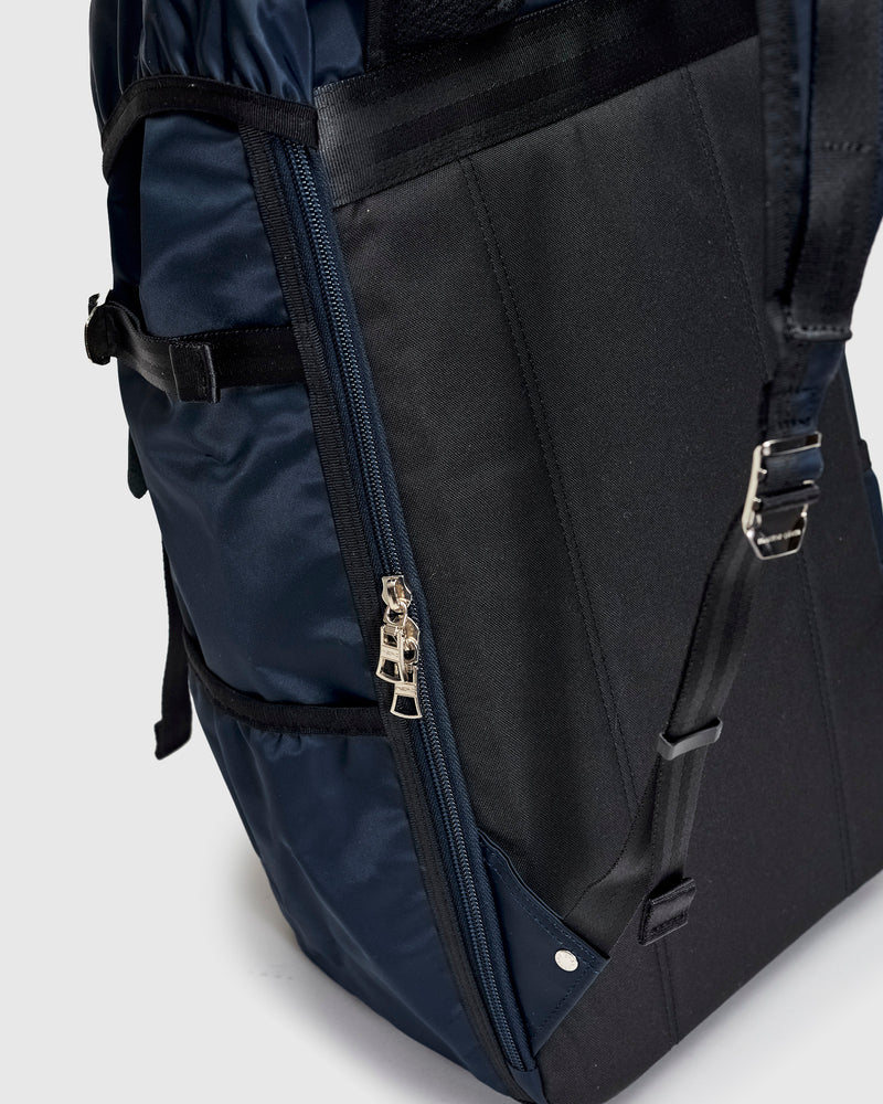 Lightning V2 Backpack in Navy