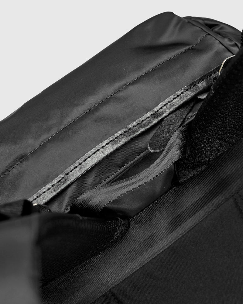 Lightning V2 Backpack in Black