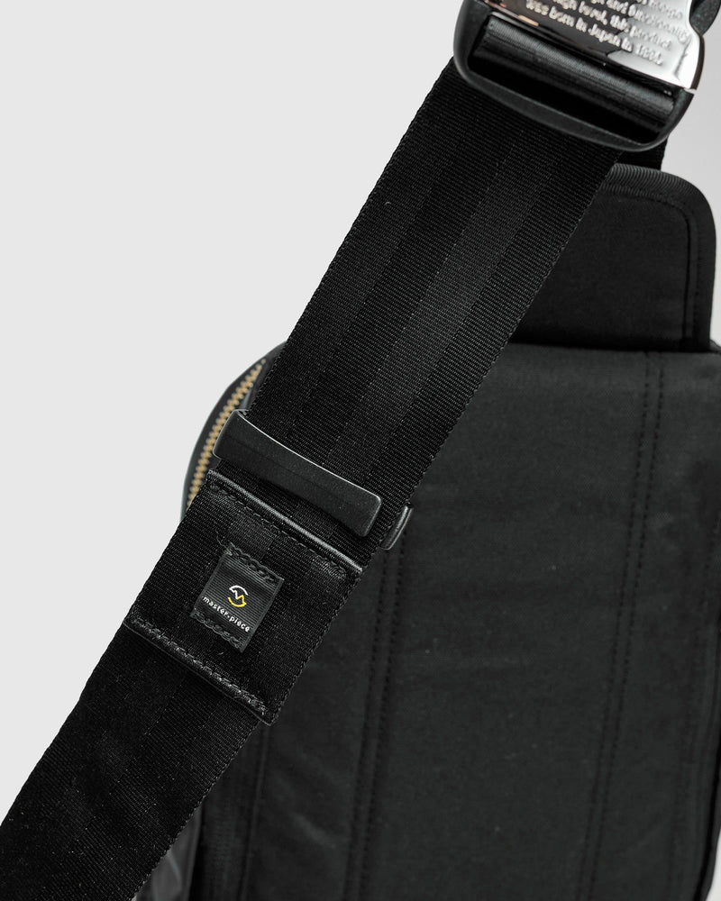 Lightning V2 Shoulder Sling Bag in Black