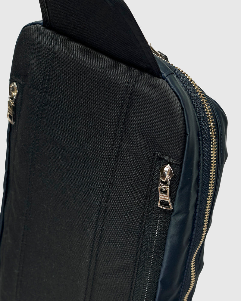Lightning V2 Shoulder Sling Bag in Navy