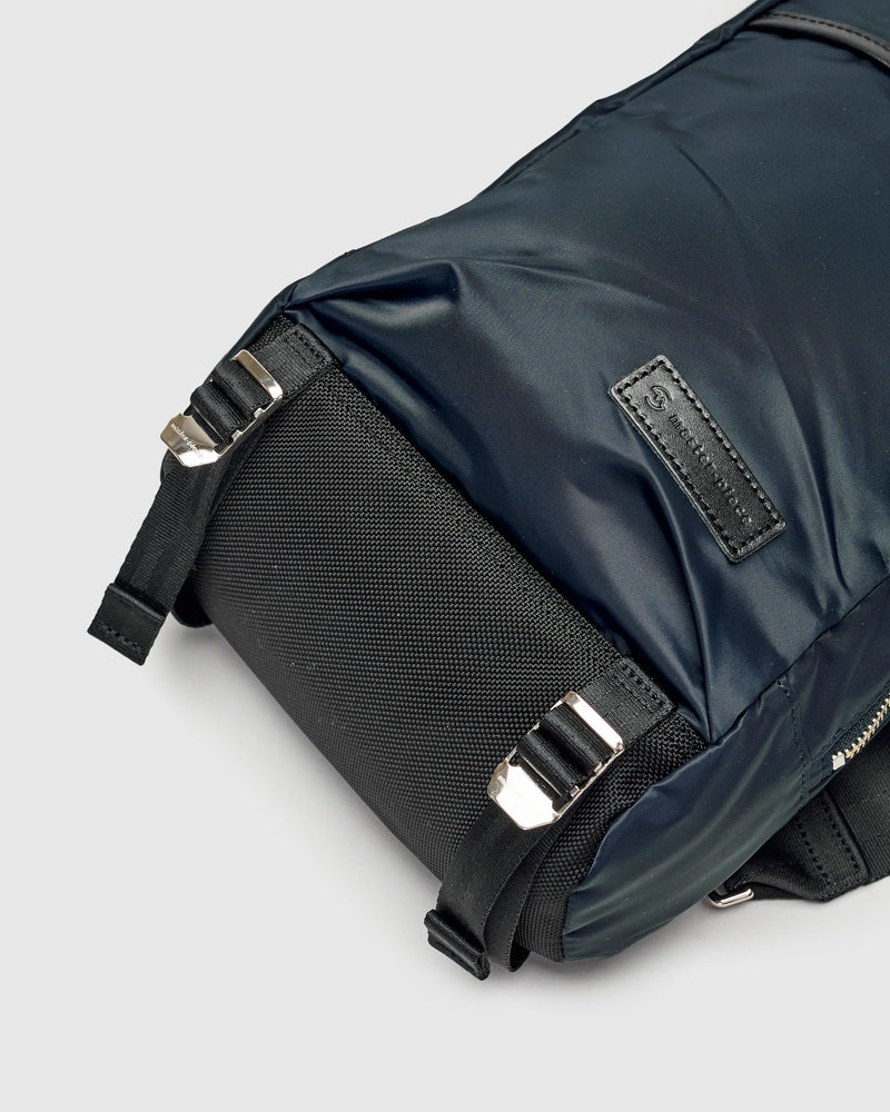 Lightning V2 Shoulder Sling Bag in Navy