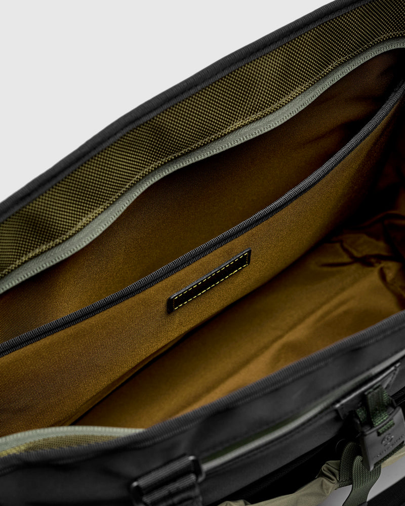 Scramble 2way Tote Bag in Khaki