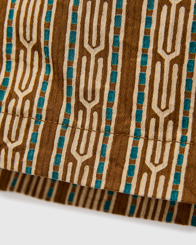 Dobby Easy Shorts in Brown