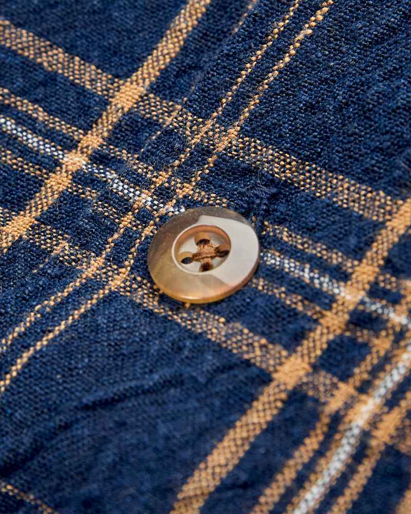 Linen Vacation Shirt in Navy