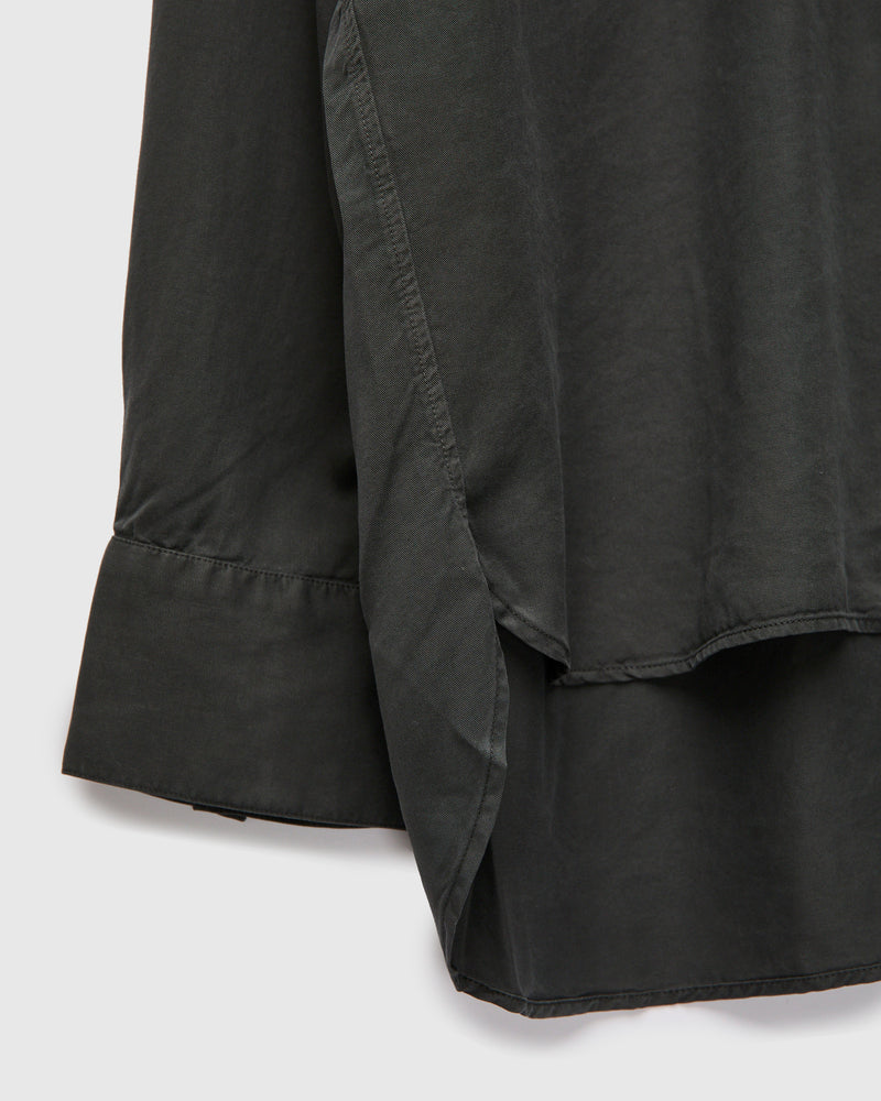 Tencel Gabardine Pearlsnap Shirt in Faded Black