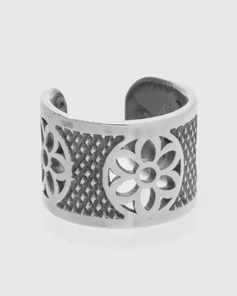 Ear Cuff Goosebumps in Sterling Silver