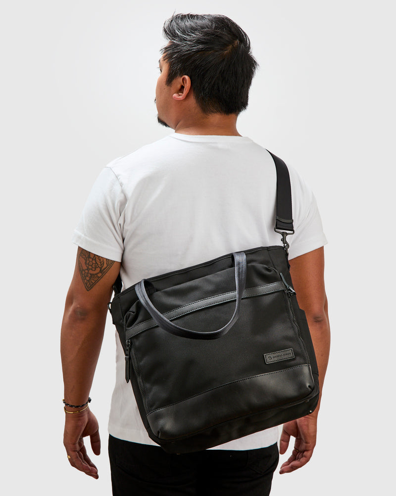 Explorer 2-Way Tote Bag in Black
