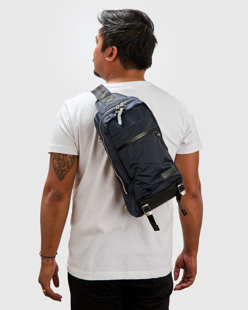 Lightning V2 Shoulder Sling Bag in Navy