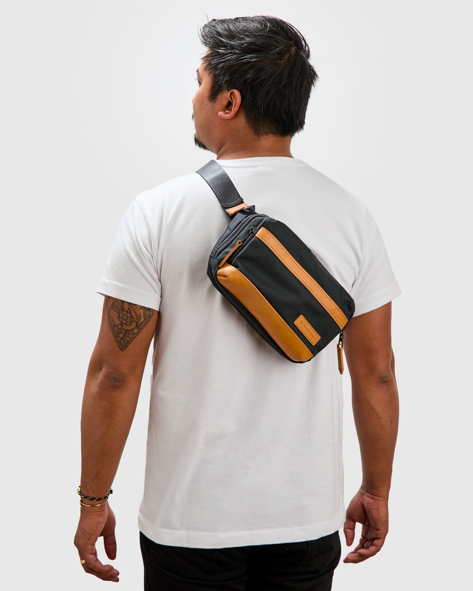 Explorer Sling Bag in Navy – Blue Owl Workshop