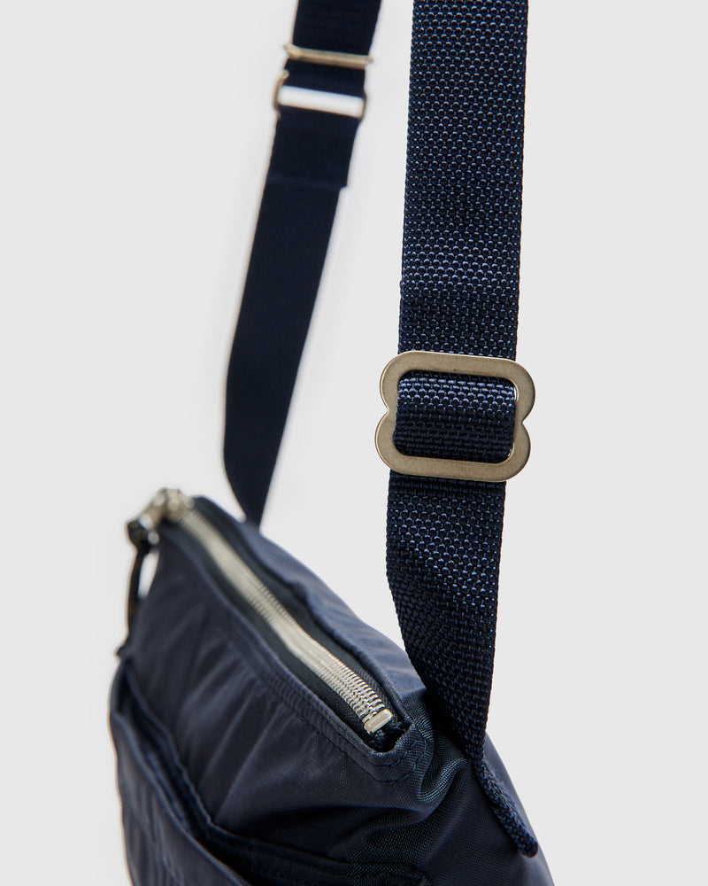 5901 "Force" Shoulder Bag in Navy