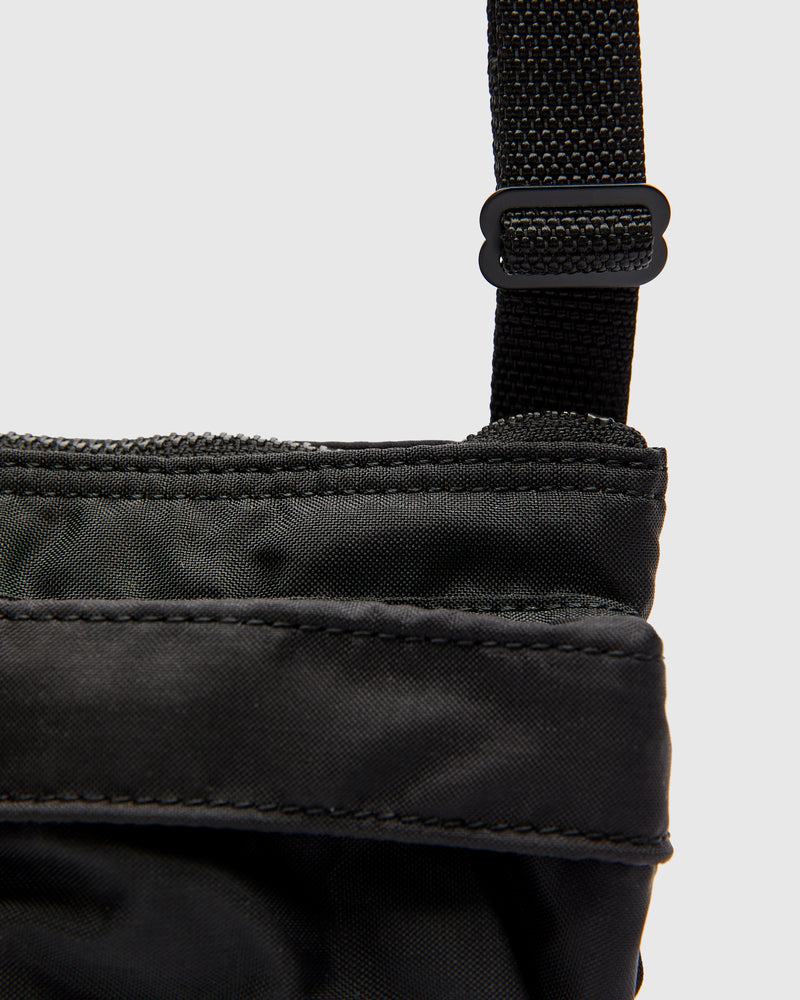 5461 "Force" Shoulder Pouch in Black