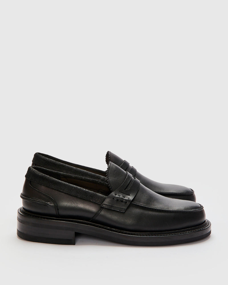 All-Season Loafer in Black "Señora"