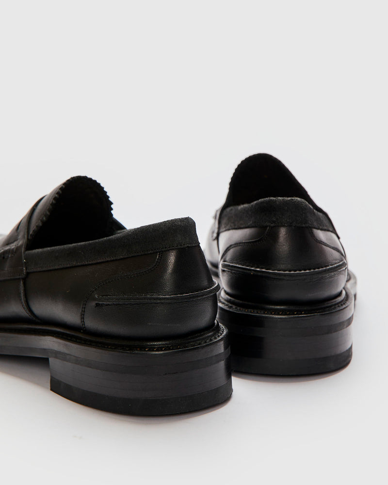 All-Season Loafer in Black "Señora"