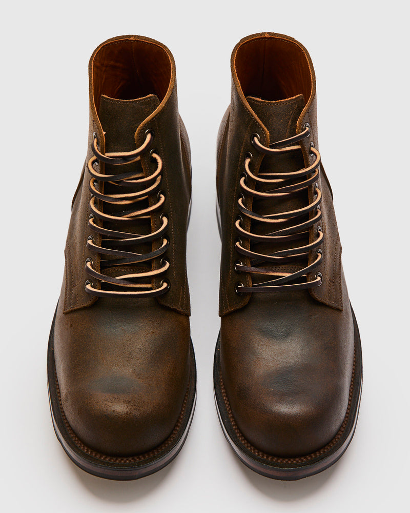 Service Boot 310 in Coyote Waxy Commander