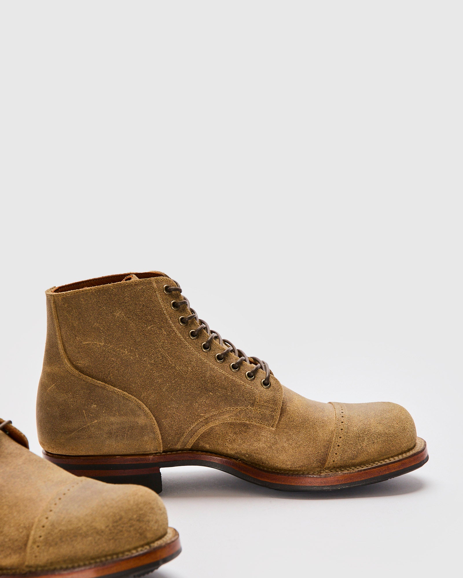 Service Boot BCT 2040 in Desert Sandy Waxy Commander – Blue Owl