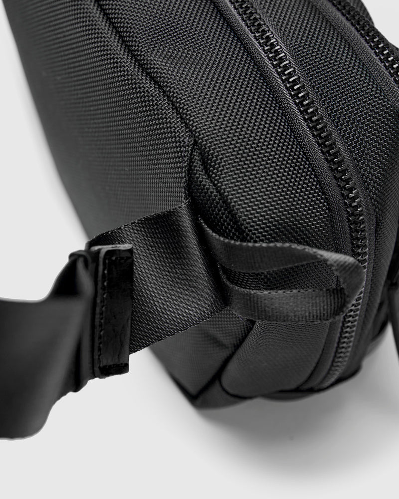 Explorer Sling Bag in Black