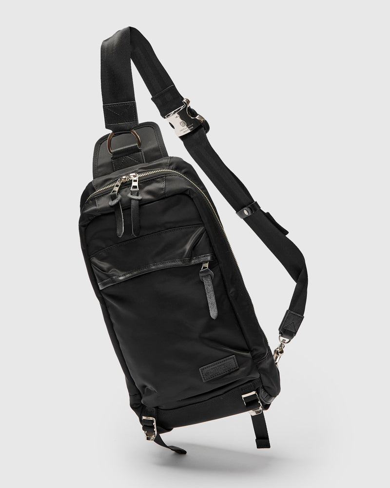 Lightning Shoulder Bag in Black