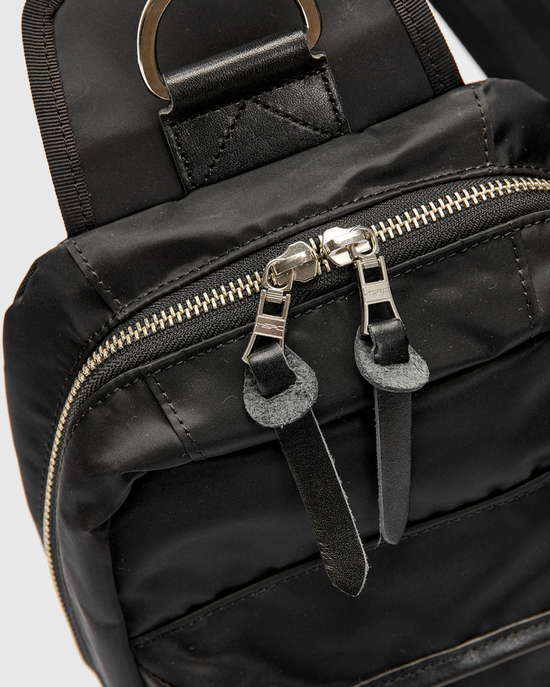 Lightning Shoulder Bag in Black