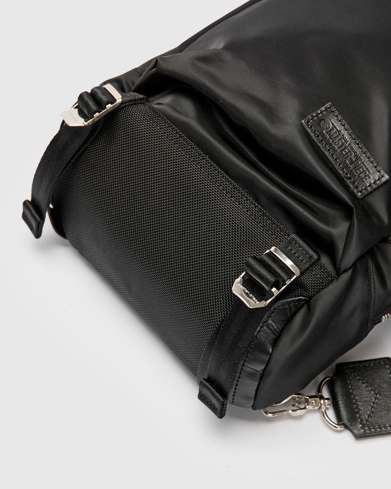 Lightning Shoulder Bag in Black