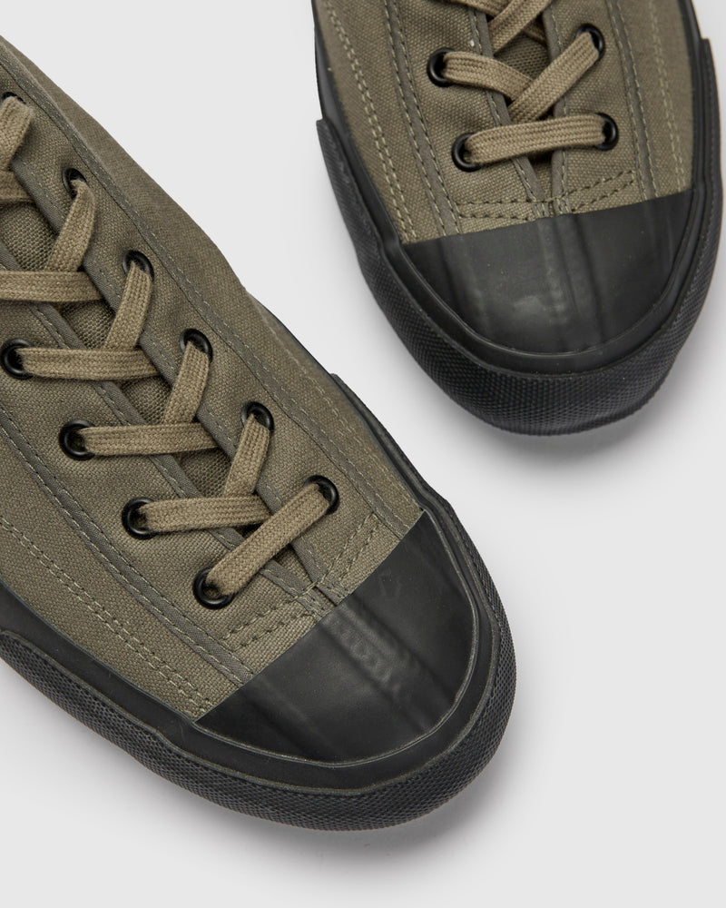 Gym Classic Sneaker in Olive