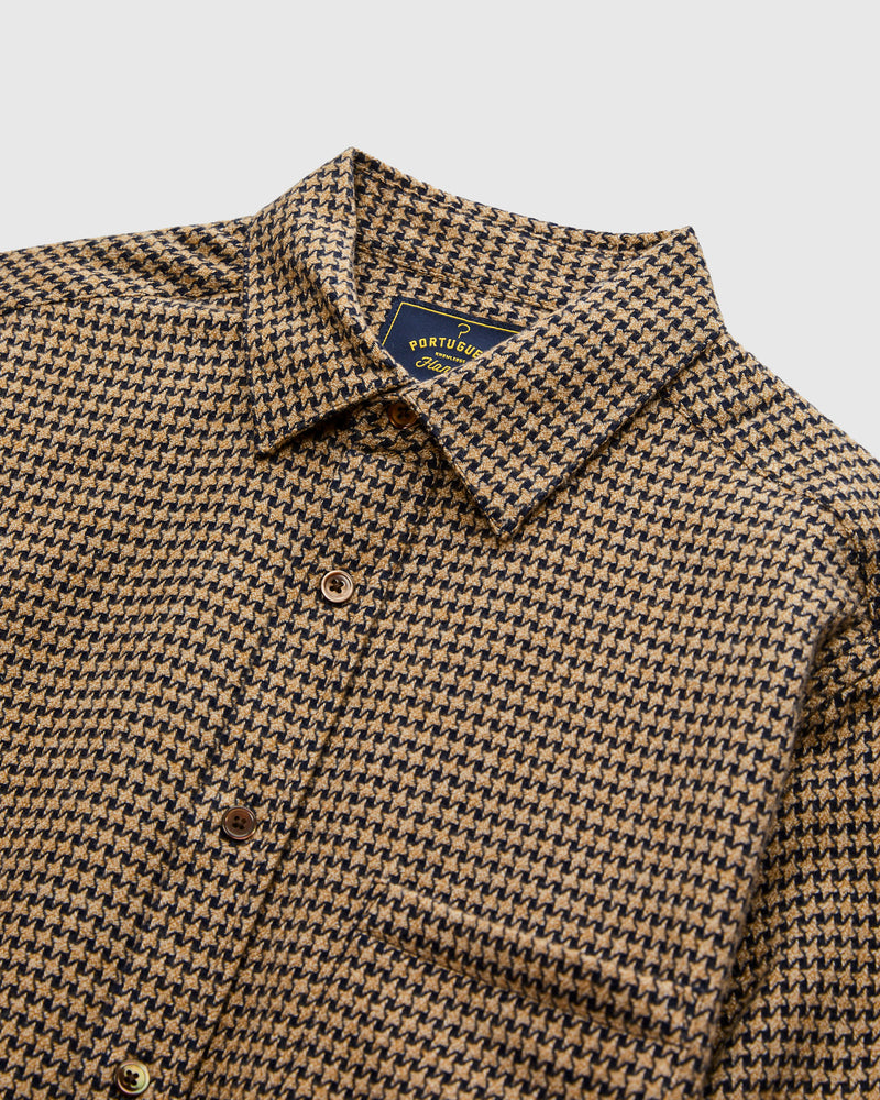 Abstract Pied Poule Button-Up Shirt in Navy