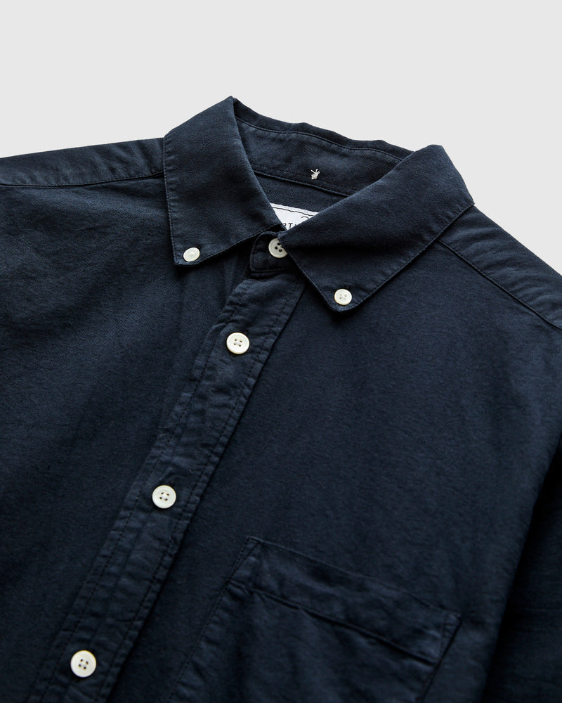 Belavista Button-Up Shirt in Navy