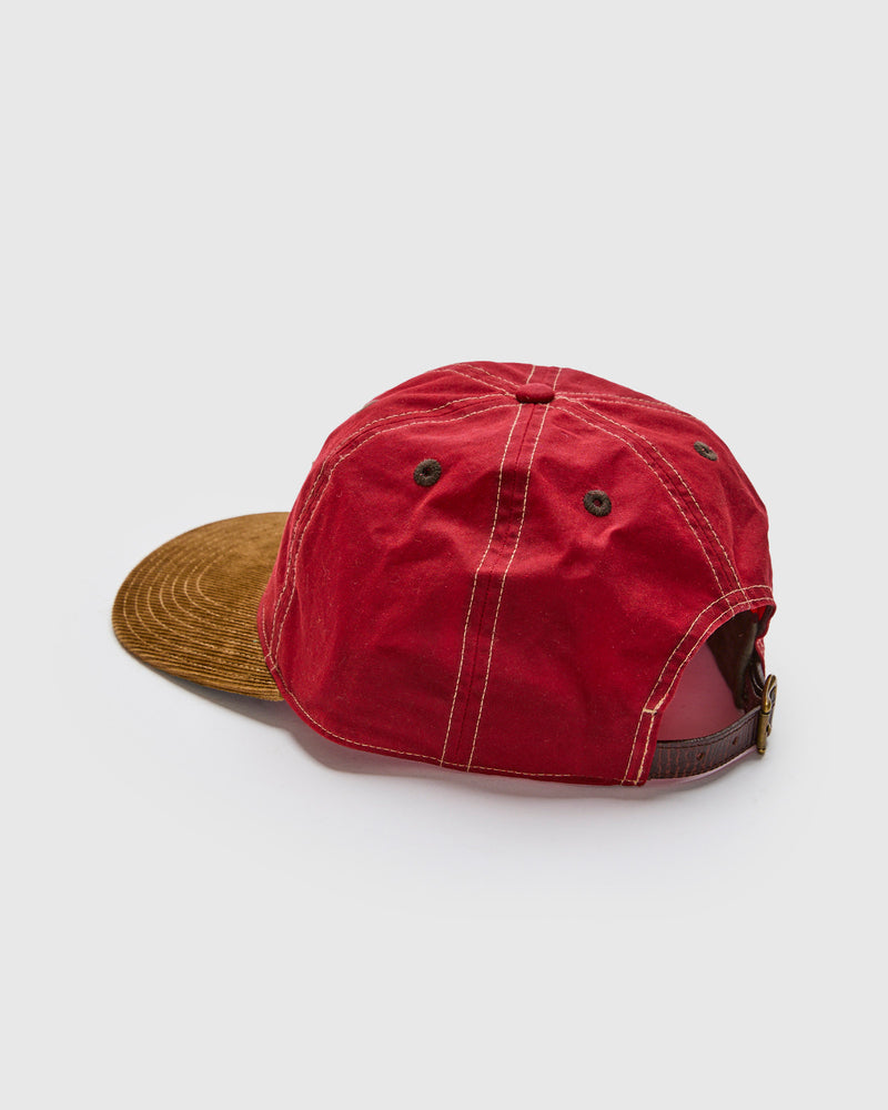 Mountaineering Oil Cloth Sportsman Cap in Vintage Red
