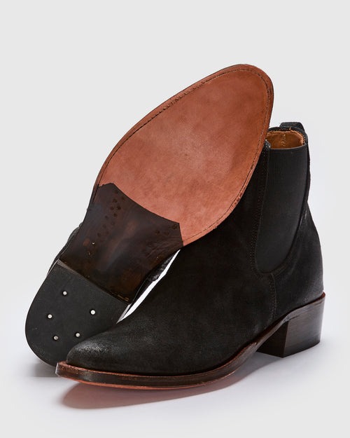 Plainview Chelsea Boot in Black Roughout
