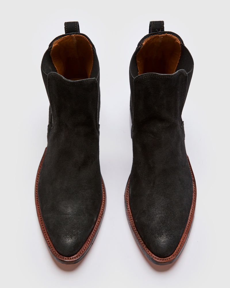 Plainview Chelsea Boot in Black Roughout