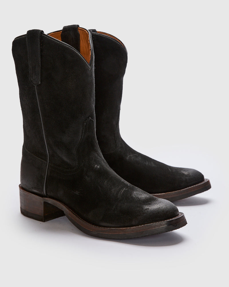 Walker Boot in Black Roughout